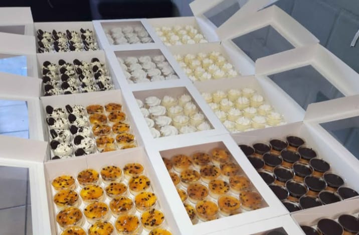 Caja de Postres Surtidos