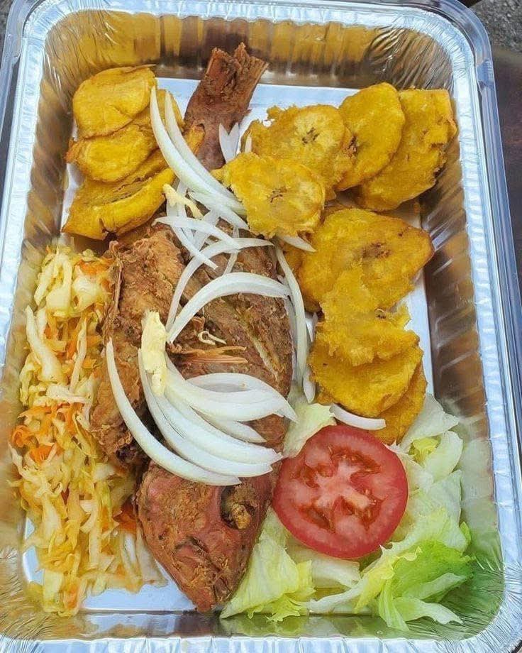 Pescado frito completo