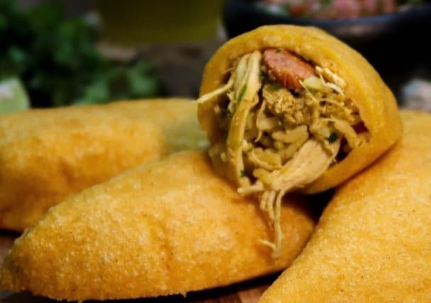Empanadas Colombianas Grandes